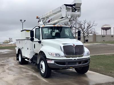 International HV607 Boom / Bucket Truck - 280HP