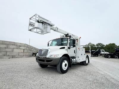 International MV607 Boom / Bucket Truck - 280HP