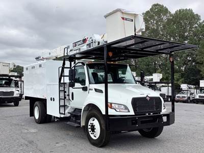 International MV607 Boom / Bucket Truck - 220HP