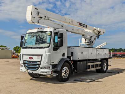 Peterbilt 220 EV Boom / Bucket Truck - 347HP