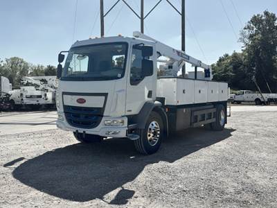 Peterbilt 220 EV Boom / Bucket Truck - 347HP