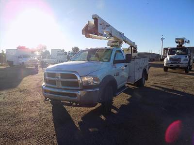 RAM 5500 Boom / Bucket Truck - 325HP