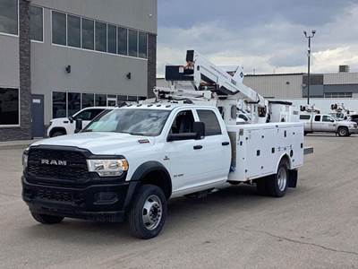 RAM 5500 Boom / Bucket Truck - 360HP