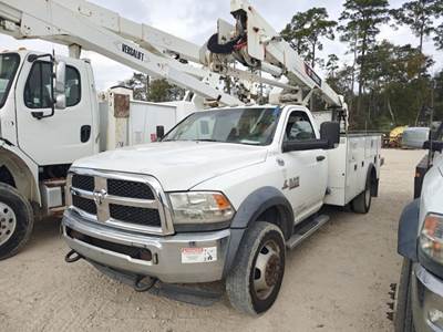 RAM 5500 Boom / Bucket Truck - 325HP
