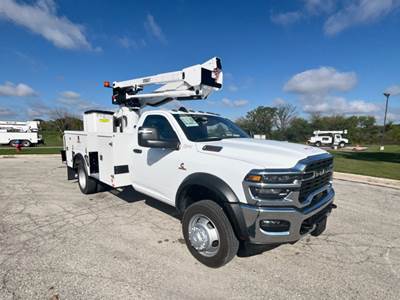 RAM 5500 Boom / Bucket Truck - 360HP