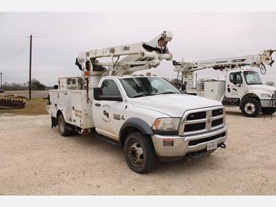 RAM 5500 Boom / Bucket Truck - 240HP