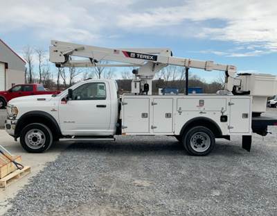 RAM 5500 Boom / Bucket Truck - 330HP