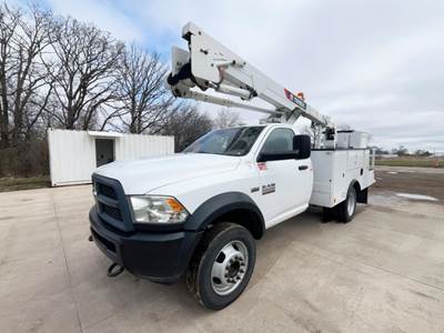 RAM 5500 Boom / Bucket Truck - 367HP