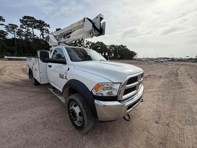 RAM 5500 Boom / Bucket Truck - 300HP