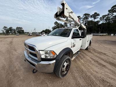 RAM 5500 Boom / Bucket Truck - 300HP