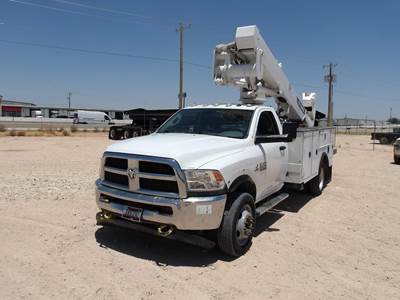 RAM 5500 Boom / Bucket Truck - 325HP