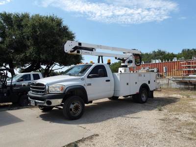 Sterling 4500 Boom / Bucket Truck - 220HP