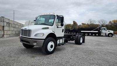 Freightliner M2 106 Cab & Chassis Truck - Cummins, 250HP