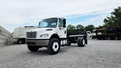 Freightliner M2 106 Cab & Chassis Truck - Cummins, 250HP