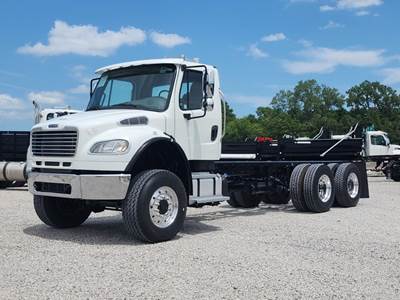Freightliner M2 106 Cab & Chassis Truck - Cummins, 350HP