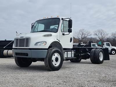 Freightliner M2 106 Cab & Chassis Truck - Cummins, 300HP