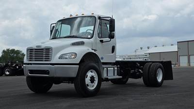 Freightliner M2 106 Cab & Chassis Truck - Cummins, 300HP