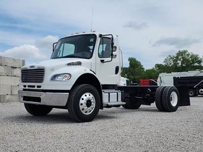 Freightliner M2 106 Cab & Chassis Truck - Cummins, 270HP