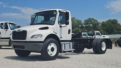 Freightliner M2 106 Cab & Chassis Truck - Cummins, 300HP
