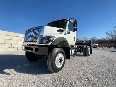 International HV507 Cab & Chassis Truck - Cummins, 300HP