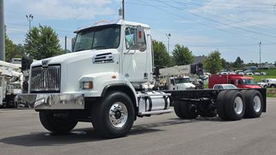 Western Star 4700 Cab & Chassis Truck - Detroit, 470HP