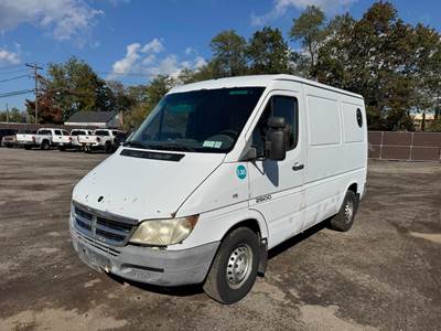 Dodge Sprinter 2500 Cargo Van - Mercedes, 154HP