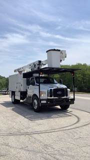 Ford F-750 Chipper Truck - 6.7L D, 270HP