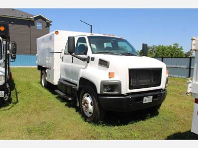 GMC C6 Chipper Truck - Isuzu, 215HP
