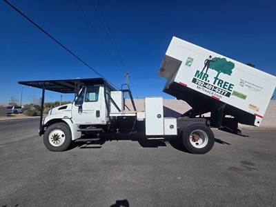 International 4300 Chipper Truck - MAXXFORCE DT, 225HP