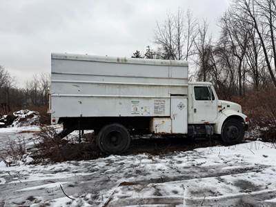 International 4700 Chipper Truck - DT466E, 190HP