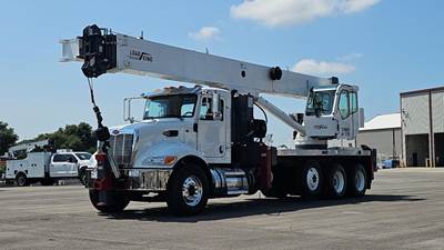 Peterbilt 348 Crane Truck - 350HP