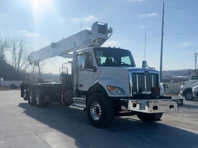 Peterbilt 548 Crane Truck - 370HP