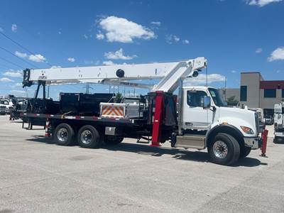 Peterbilt 548 Crane Truck - 350HP