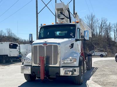 Peterbilt 567 Crane Truck - 455HP
