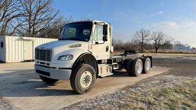 Freightliner M2 106 Day Cab Truck - Cummins 300HP