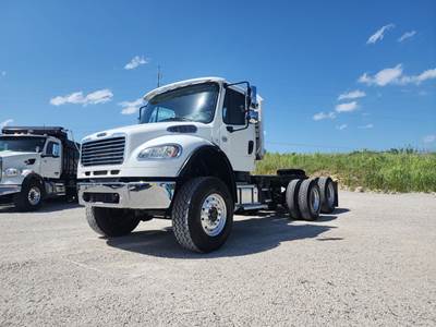 Freightliner M2 106 Day Cab Truck - Cummins 350HP