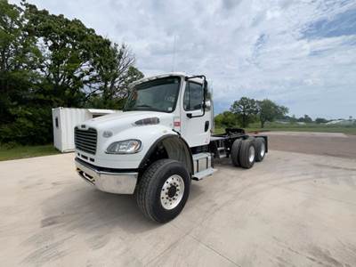 Freightliner M2 106 Day Cab Truck - Cummins 350HP