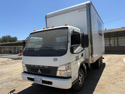 Mitsubishi Fuso Box Truck - 185HP