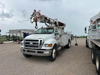 Ford F-750 Digger Derrick Truck - Cummins, 260HP