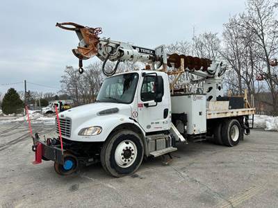 Freightliner M2 106 Digger Derrick Truck - Cummins, 250HP