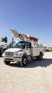 Freightliner M2 106 Digger Derrick Truck - Cummins, 300HP