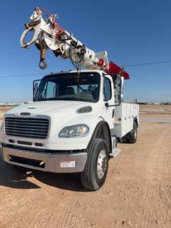 Freightliner M2 106 Digger Derrick Truck - Cummins, 300HP