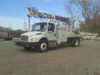 Freightliner M2 106 Tracked Digger Derrick - Cummins, 250HP