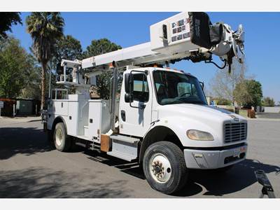 Freightliner M2 106 Tracked Digger Derrick - Cummins, 250HP