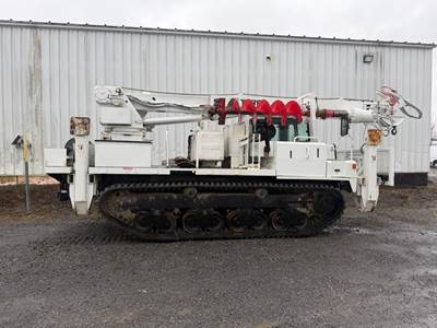 International IC-70 Tracked Digger Derrick - Mitsubishi, 225HP