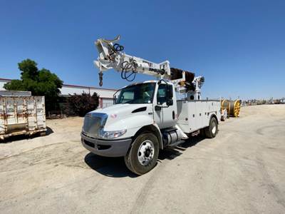 International MV607 Digger Derrick Truck - Cummins, 300HP