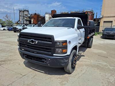 Chevrolet 6500 HD Dump Truck - Duramax