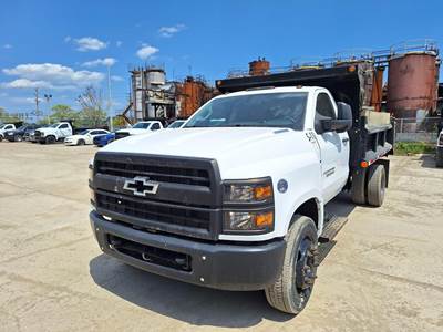 Chevrolet 6500 HD Dump Truck - Duramax