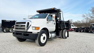 Ford F-750 Dump Truck - Cummins 260HP