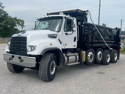 Freightliner 114SD Dump Truck - Cummins 500HP